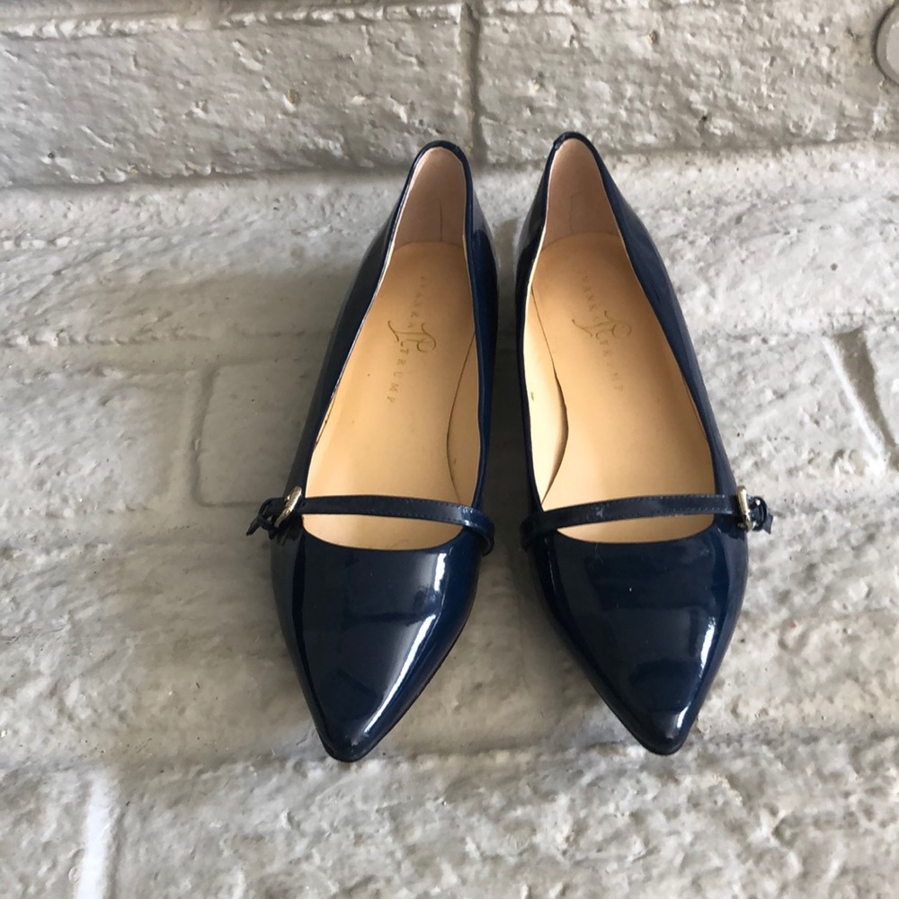 Ivanka Trump navy blue flats